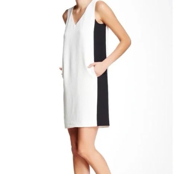 Vince Dresses & Skirts - Vince Two-Tone V-Neck Dress